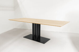 Eetkamertafel