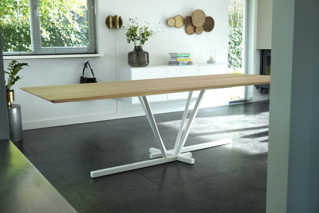 Maatwerk eettafel ontwerp en productie